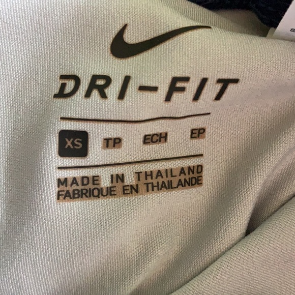 Nike Dri-Fit shorts - Picture 2 of 3
